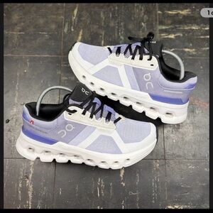 On Runner 2 Sneakers in White and Blue size 6.5